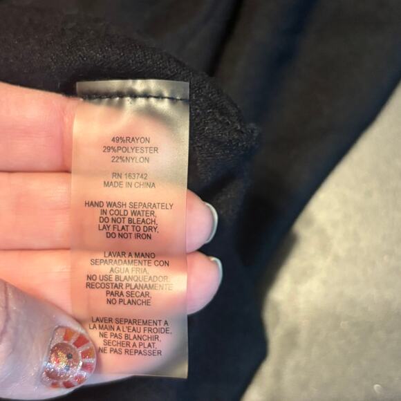 Aaeda Black Daisy Knit Sweater Long Sleeve Soft Floral Pullover Top 1X - Picture 6 of 6